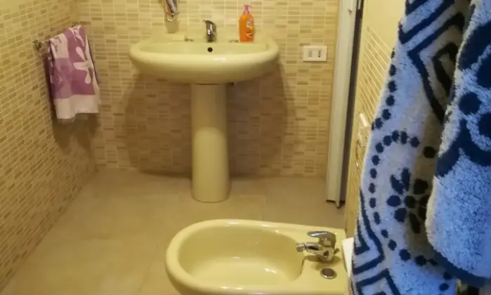 Rexer-Maruggio-Affittasi-centralissima-casa-al-mare-BAGNO