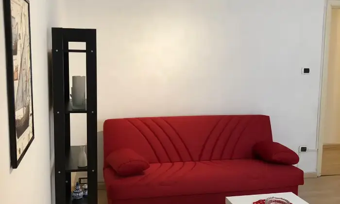 Rexer-Salerno-Fittasi-ampio-bilocale-a-Salerno-SALONE