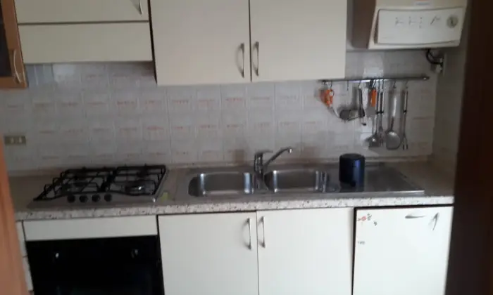 Rexer-Lucca-Affitto-appartamento-vani-Lido-di-Camaiore-CUCINA