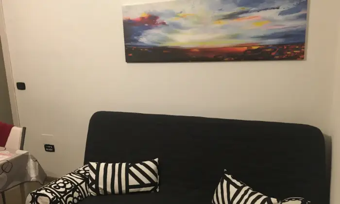Rexer-Milano-Appartamento-di-fronte-Ospedale-San-Raffaele-CAMERA-DA-LETTO