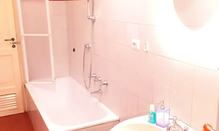 Rexer-Roma-Cessione-licenza-affittacamere-BAGNO