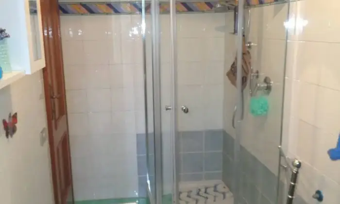 Rexer-San-Gregorio-da-Sassola-Affittasi-due-appartamenti-BAGNO