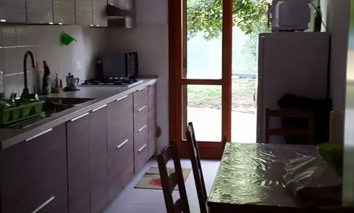 Rexer-Pisa-Posto-letto-in-camera-doppia-PER-RAGAZZA-CAMERA-DA-LETTO