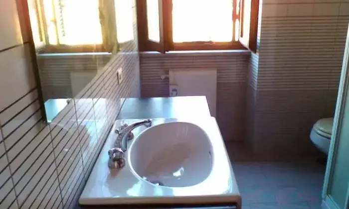 Rexer-Roma-Camere-singole-per-studenti-Universit-luiss-Roma-BAGNO