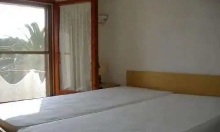 Rexer-Budoni-Deliziosa-Villa-a-mt-dal-mare-CAMERA-DA-LETTO