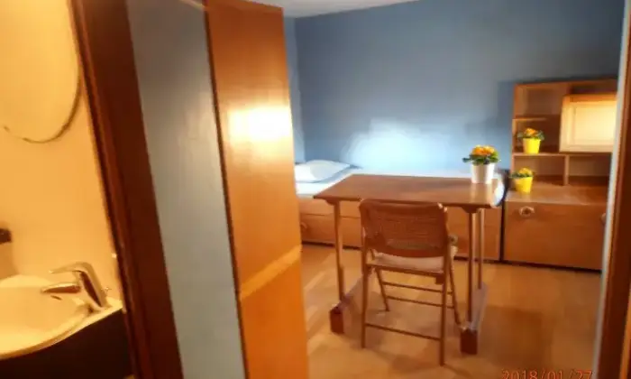 Rexer-Roma-Stanza-con-bagno-privato-per-studenti-Luiss-Roma-SALONE