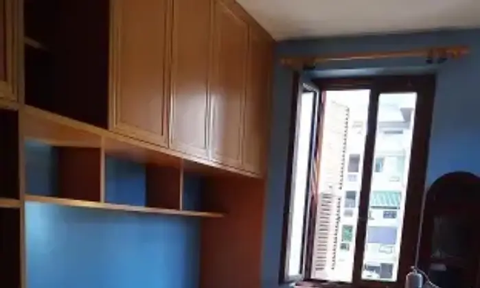 Rexer-Roma-Stanza-con-bagno-privato-per-studenti-Luiss-Roma-SALONE
