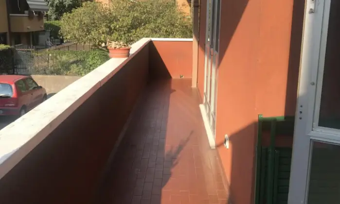 Rexer-Olginate-Appartamento-ristrutturato-arredato-a-basso-consumo-energetico-A-con-impianto-fotovoltaico-e-termodinamico-Balcone