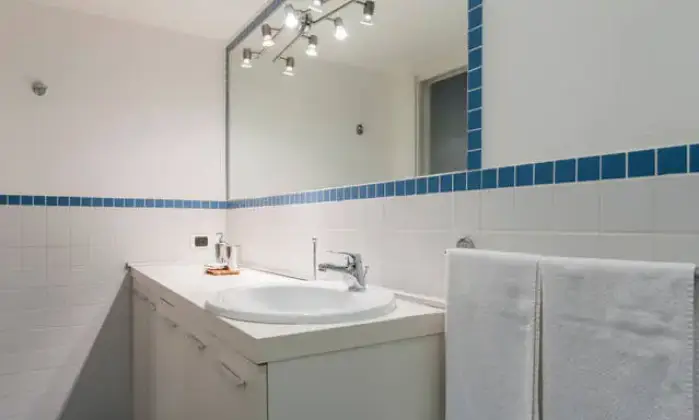 Rexer-Milano-Bilocale-via-Emilio-Cornalia-BAGNO