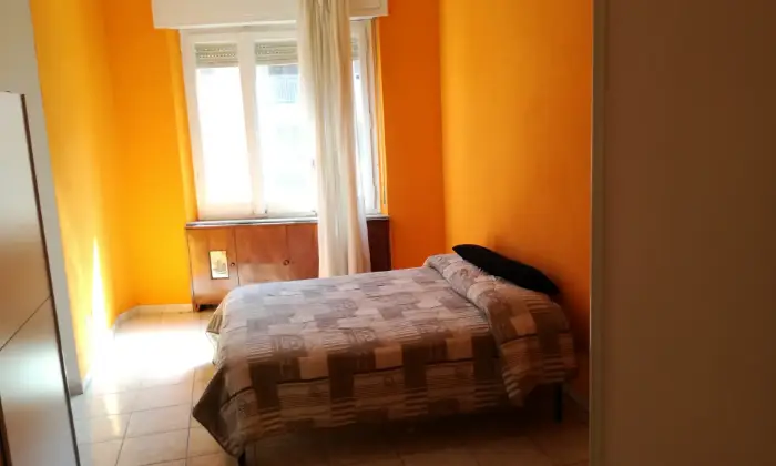 Rexer-Cagliari-Appartamento-per-studentesse-CAMERA-DA-LETTO