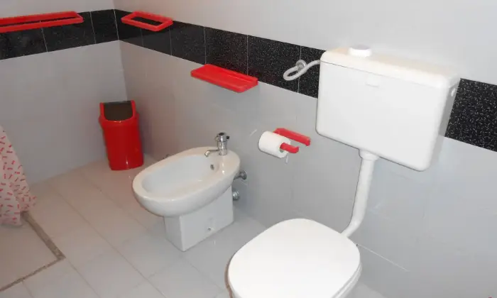 Rexer-Castrignano-del-Capo-CASA-RAFFAELE-a-Santa-Maria-di-Leuca-vicino-il-mare-BAGNO