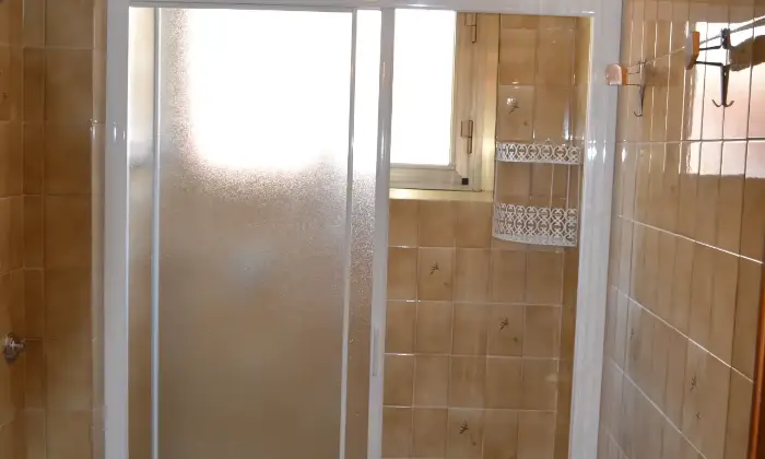 Rexer-Roma-CENTOCELLE-Vle-dPrimavera-Stanza-mq-balcone-METRO-C-BAGNO