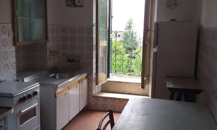 Rexer-Semproniano-Terratetto-plurifamiliare-in-vendita-via-Roma-Semproniano-CUCINA