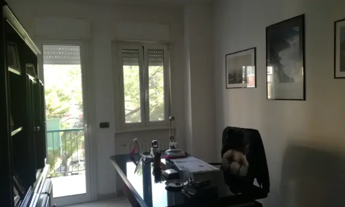 Rexer-Bari-Lussuoso-appartamento-con-due-ingressi-SALONE