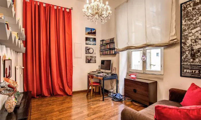Rexer-Roma-Accogliente-Appartamento-in-affitto-Via-Natale-del-Grande-SALONE
