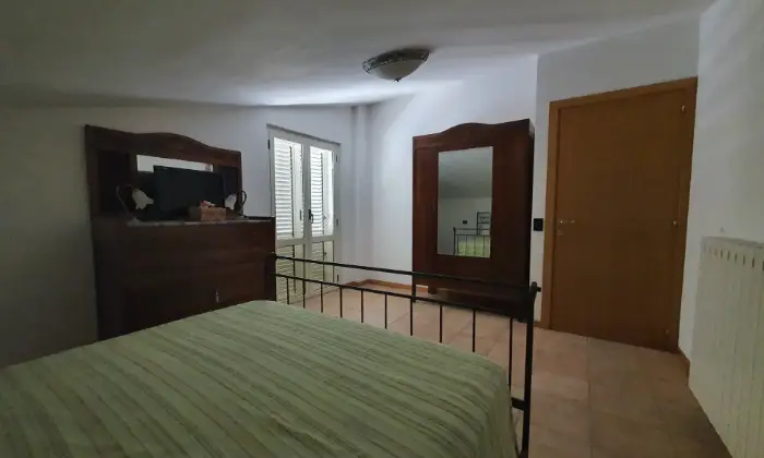 Rexer-Alba-Adriatica-Appartamento-mansardato-CAMERA-DA-LETTO