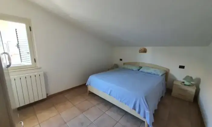 Rexer-Alba-Adriatica-Appartamento-mansardato-CAMERA-DA-LETTO