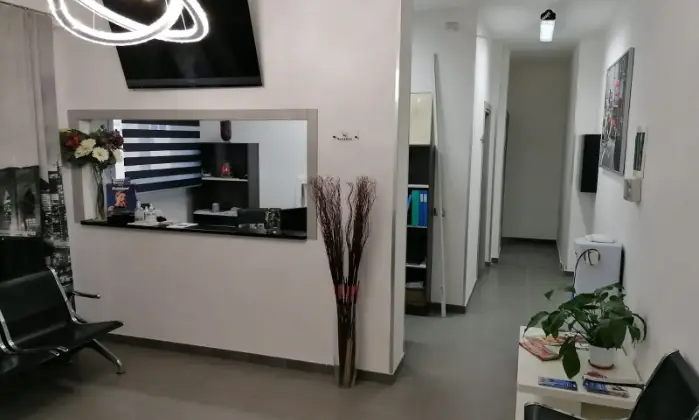 Rexer-Roma-Studi-Medici-Palombini-Health-Center-RECEPTION-E-SALA-DATTESA