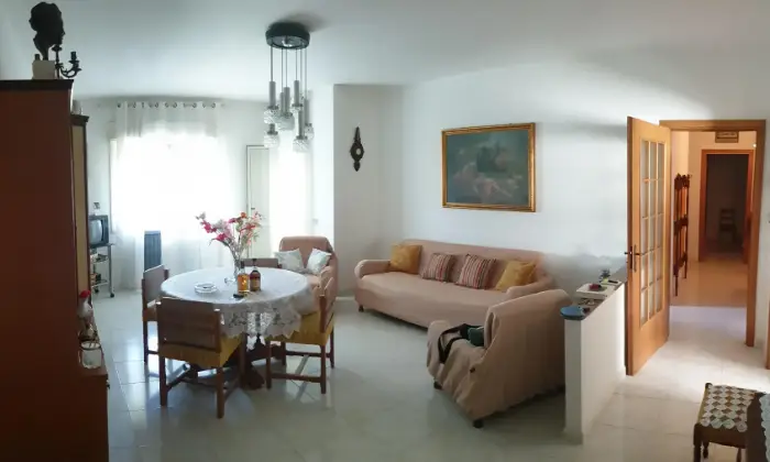 Rexer-Catanzaro-Ampio-appartamento-al-piano-SALONE