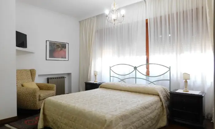 Rexer-Formia-Appartamento-con-balcone-abitabile-CAMERA-DA-LETTO
