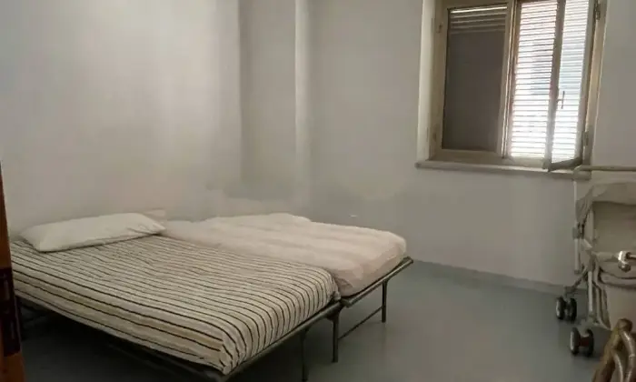 Rexer-San-Mauro-Marchesato-Vendesi-Terratetto-unifamiliare-invia-Torre-a-San-Mauro-Marchesato-CAMERA-DA-LETTO
