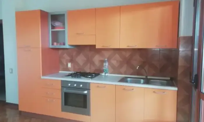 Rexer-Stalett-Vendesi-appartamento-localit-Lucerta-Copanello-di-Staletti-CUCINA