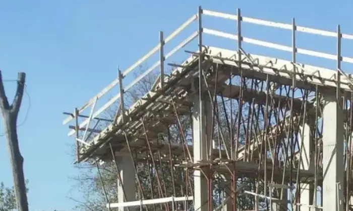 Rexer-Torano-Castello-Terreno-con-rustico-di-recente-costruzione