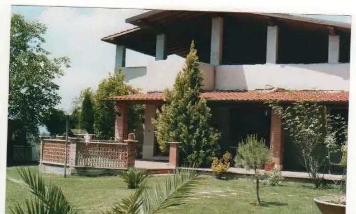 Rexer-Cave-Casa-indipendente-in-vendita-in-via-gaetano-mattei-GIARDINO