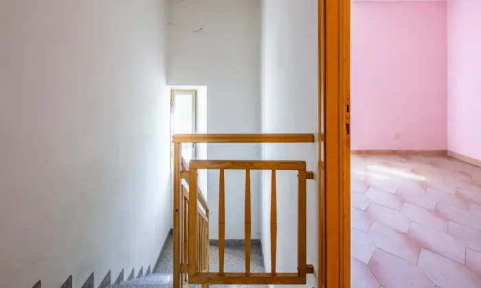 Rexer-San-Benedetto-Val-di-Sambro-Casa-indipendente-su-piani-SCALE