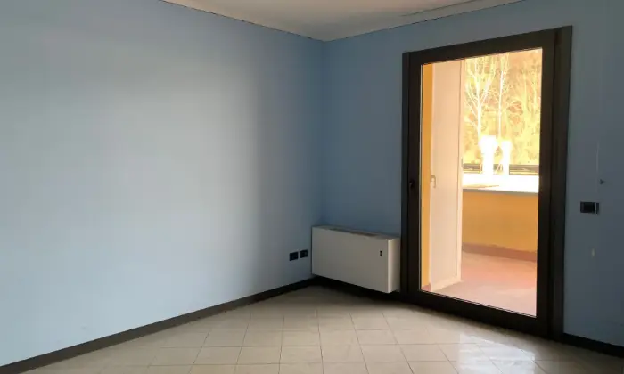 Rexer-Borgo-San-Lorenzo-INTERESSANTE-UFFICIO-AMPIO-E-LUMINOSO-ALTRO