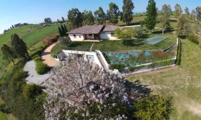 Rexer-Montenero-di-Bisaccia-Villa-fronte-mare-in-Molise-ALTRO