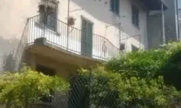 Rexer-Zogno-Vendesi-fabbricato-residenziale