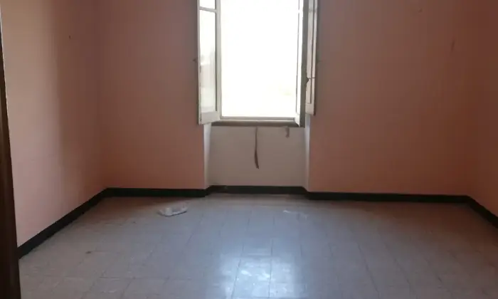 Rexer-Abbasanta-Casa-indipendente-in-pieno-centro