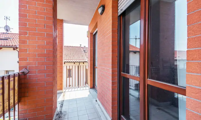Rexer-Borgaro-Torinese-Alloggio-signorile-in-condominio-recente-ALTRO