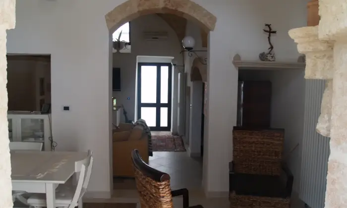 Rexer-Miggiano-VENDE-CASA-ANTICA-CON-VOLTE-A-STELLAAPPARTAMENTO-ATTICO-INDIPENDENTE-CUCINA