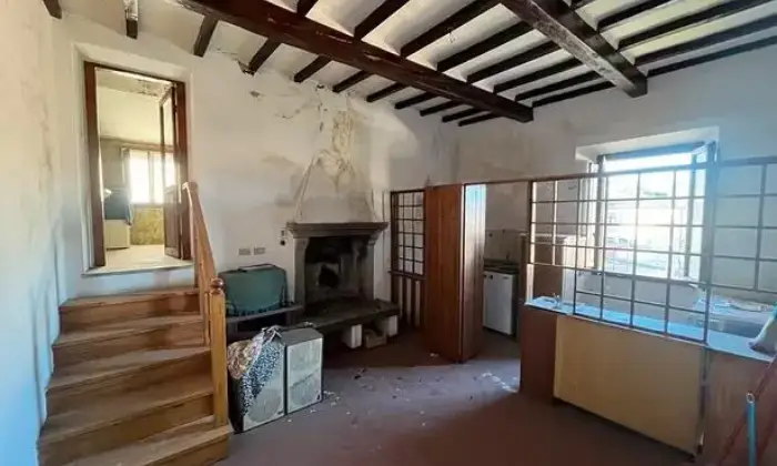 Rexer-Castel-San-Niccol-Vendesi-appartamenti-a-Castel-San-Niccol-AR-CUCINA