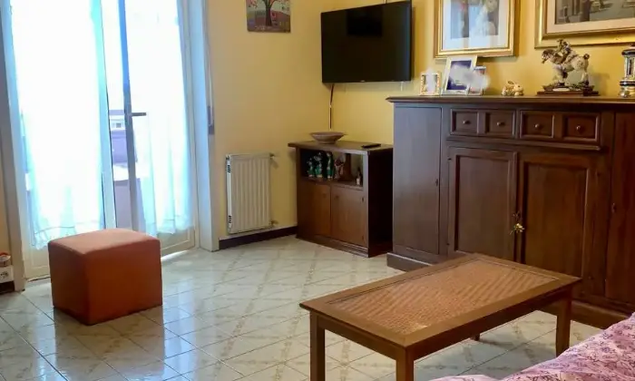 Rexer-Catania-AFFITTASI-LUMINOSO-APPARTAMENTO-VANI-Altro