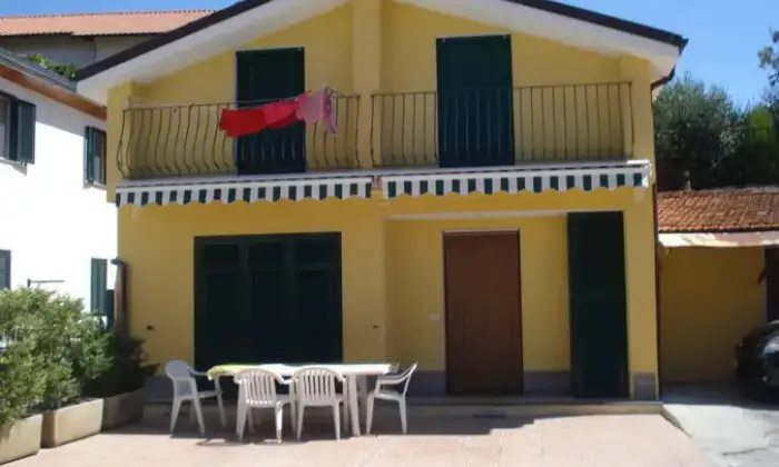 Rexer-Imperia-RELAX-AL-MARE-IMPERIA-GIARDINO