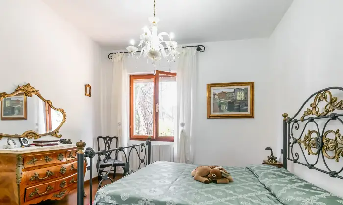 Rexer-Quercianella-Villa-ben-tenuta-con-ampio-giardino-a-Quercianella-CAMERA-DA-LETTO