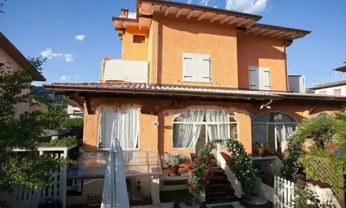 Rexer-Massa-Villa-bifamiliare-in-vendita-in-viale-Marina-Montignoso-a-Massa-ALTRO