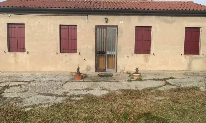 Rexer-Este-Villa-unifamiliare-via-Isabella-dEste-Meggiaro-Basso-Este-Giardino
