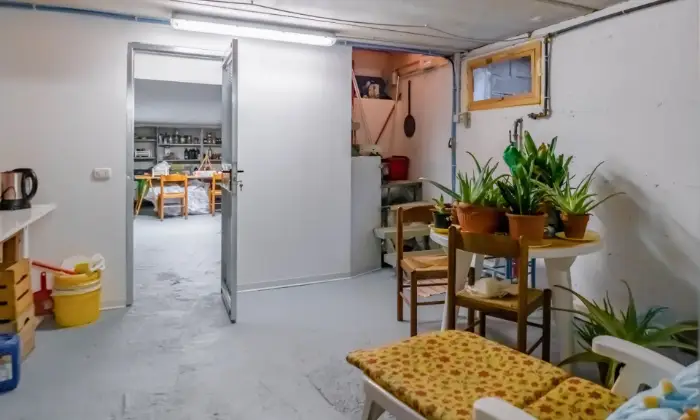 Rexer-Sestola-Deliziosa-casa-immersa-nel-verde-con-mansarda-taverna-e-ampio-spazio-esterno-TAVERNA