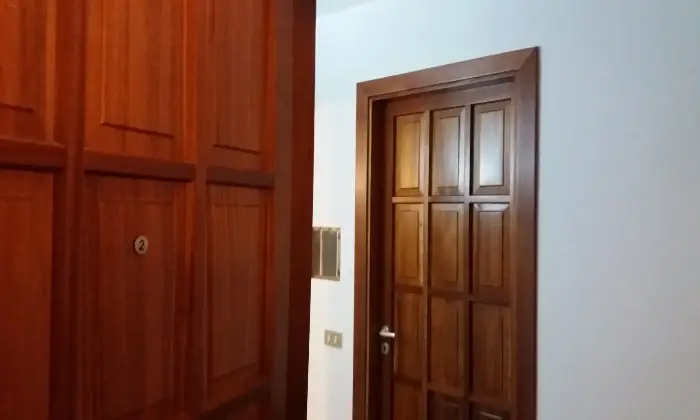 Rexer-Scalea-DIRETTAMENTE-VENDE-Altro