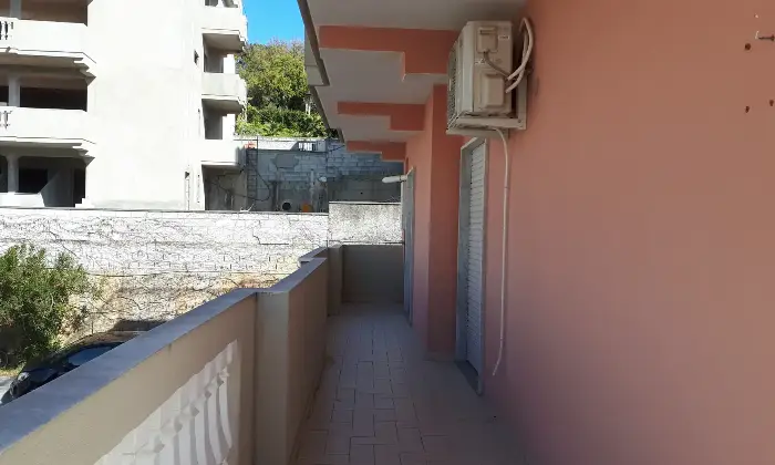 Rexer-Scalea-DIRETTAMENTE-COSTRUISCE-E-VENDE-Garage