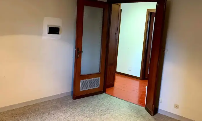 Rexer-Latina-Ampio-ufficio-in-centro-a-Latina-ALTRO
