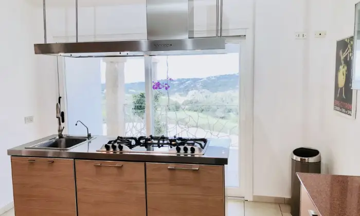 Rexer-Arzachena-Villa-vista-mare-vicino-a-Porto-Cervo-in-Costa-Smeralda-Cucina