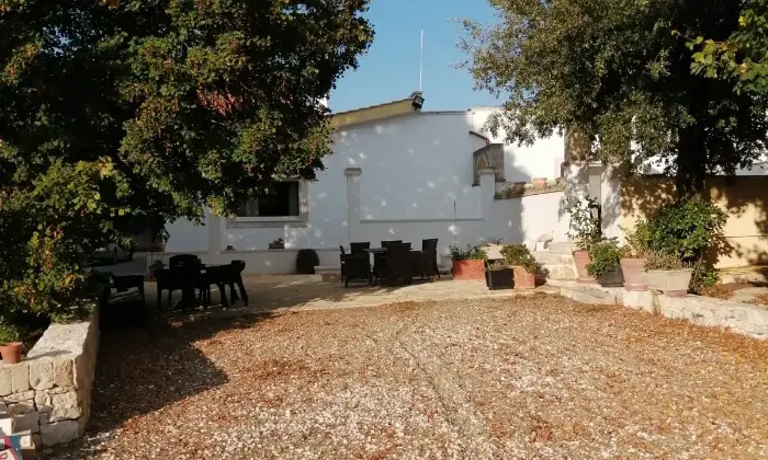 Rexer-Martina-Franca-Trulli-e-villa-Giardino
