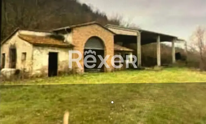 Rexer-Gualdo-Cattaneo-Casolare-con-annessi-in-vendita-a-GUALDO-CATTANEO-PG-Altro