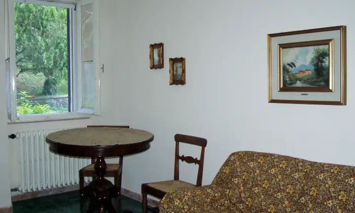 Rexer-Cagli-SCONTO-SOLO-SU-INTERA-PROPRIETA-Tre-fabbricati-con-parco-Salone