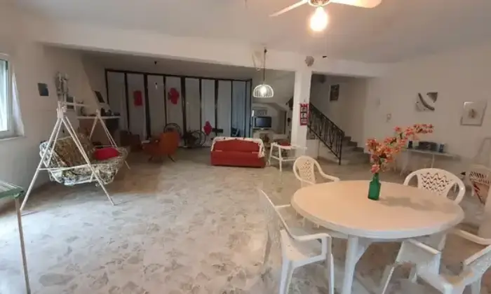 Rexer-Bernalda-Vendesi-villa-Metaponto-Salone